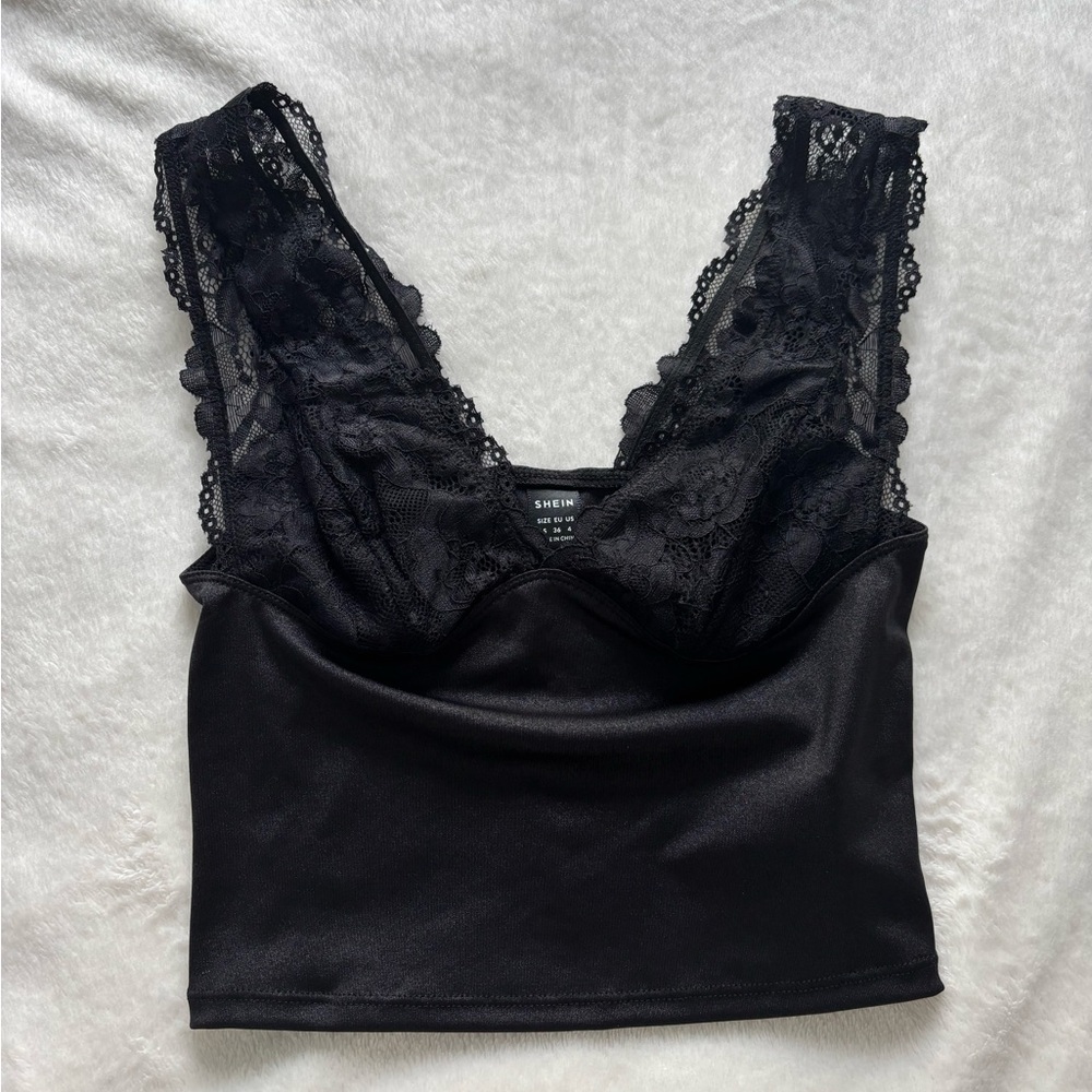 SHEIN Lacy, Black, Plunge, Cropped Tank